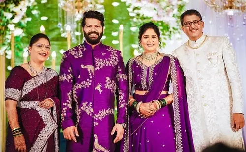 Akshaya Deodhar Wiki