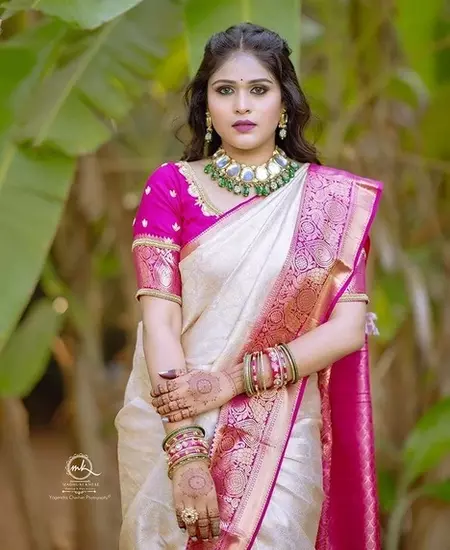 Akshaya Deodhar Wiki